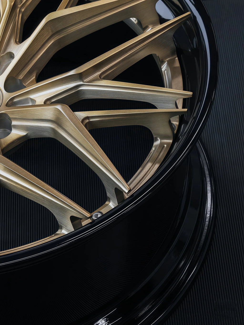 Custom 2-Piece Forged Deep Concave Aluminum Wheels – Bespoke Setup | JD Global Supply